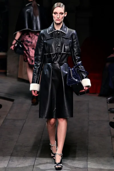 Look 22